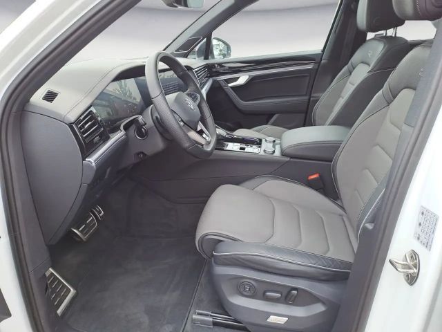 Volkswagen Touareg IQ.Drive R-Line