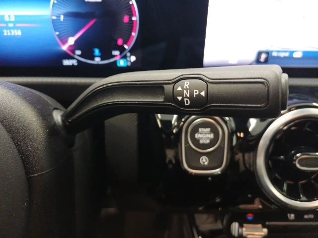 Mercedes-Benz A 200 A 200 d