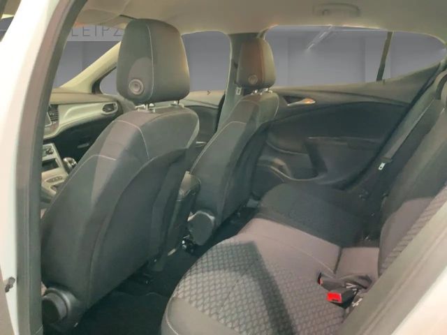 Opel Astra 1.2 Turbo Edition Turbo