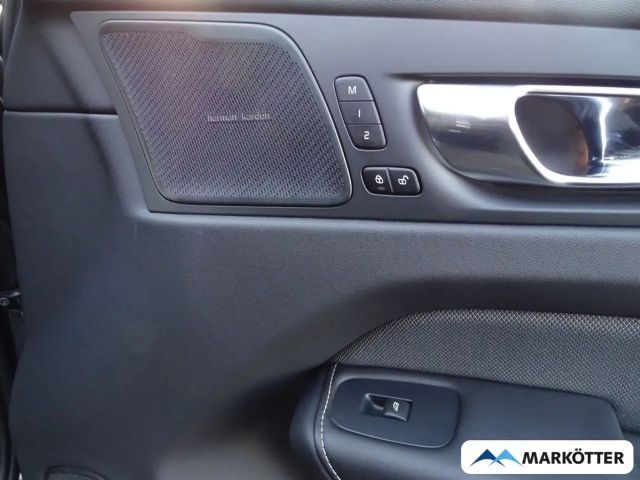 Volvo XC60 AWD R-Design