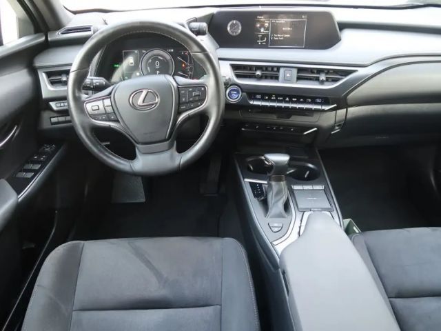 Lexus UX 250h Style Edition