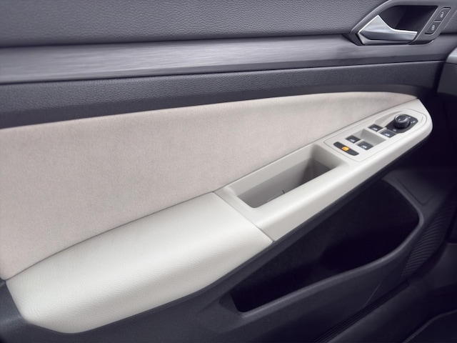 Volkswagen Golf 2.0 TSI DSG Style