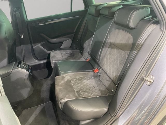 Skoda Superb 2.0 TDI Combi