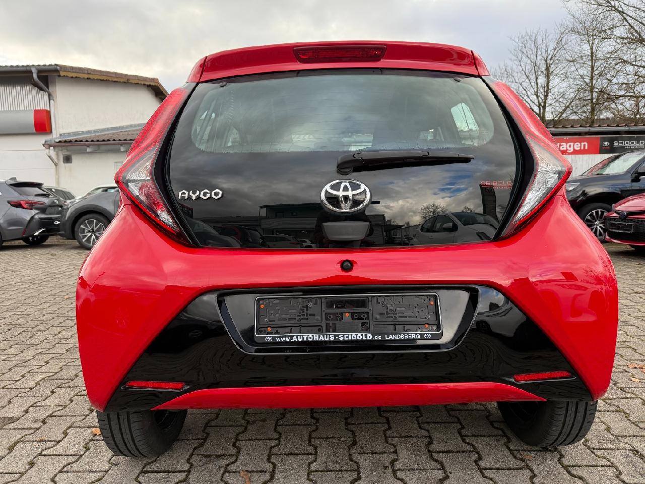 Toyota Aygo 5-deurs Play X-play