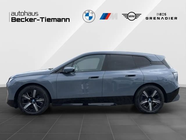 BMW iX xDrive40