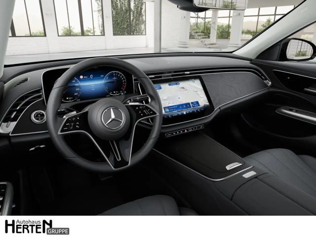 Mercedes-Benz E 300 AVANTGARDE Estate
