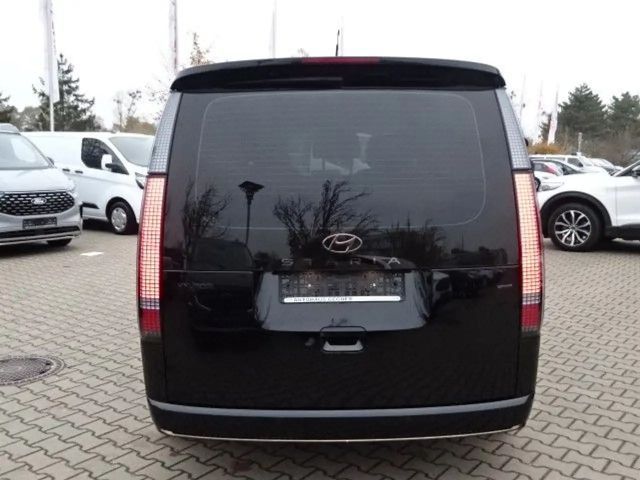 Hyundai Staria Signature Vierwielaandrijving