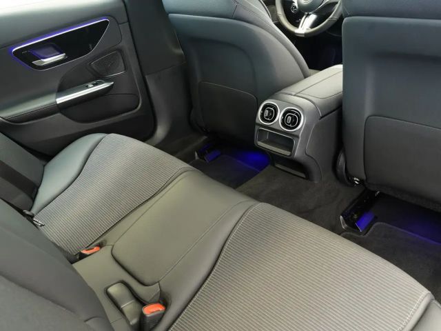 Mercedes-Benz C 200 AVANTGARDE C 200 d Estate