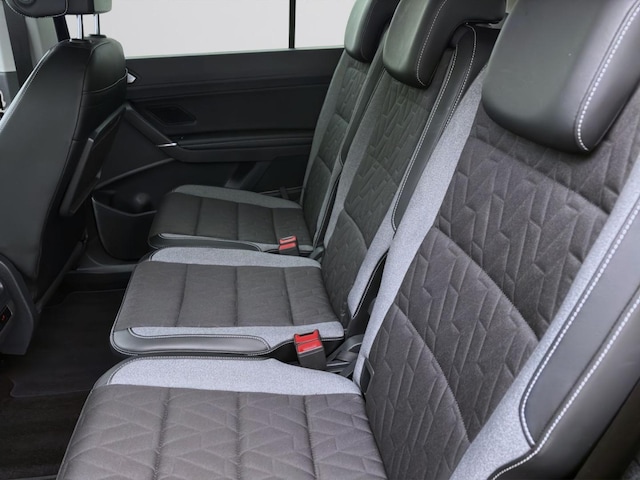 Volkswagen Touran 1.5 TSI DSG IQ.Drive