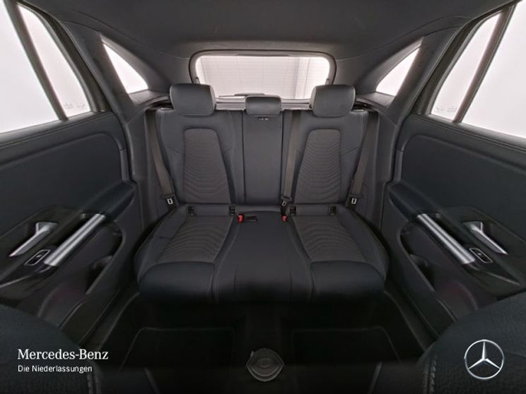 Mercedes-Benz GLA 180 GLA 180
