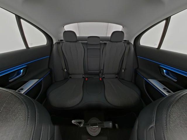 Mercedes-Benz E 200 AVANTGARDE Sedan