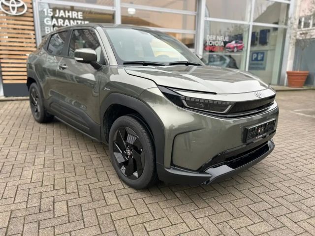 Toyota Urban Cruiser Teamplayer 61kwh SHZ RFK PDC Apple Car play Key Le