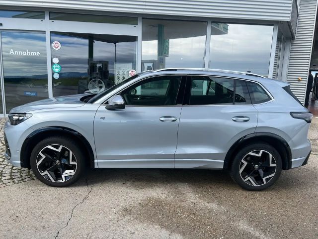 Volkswagen Tiguan 4Motion DSG R-Line