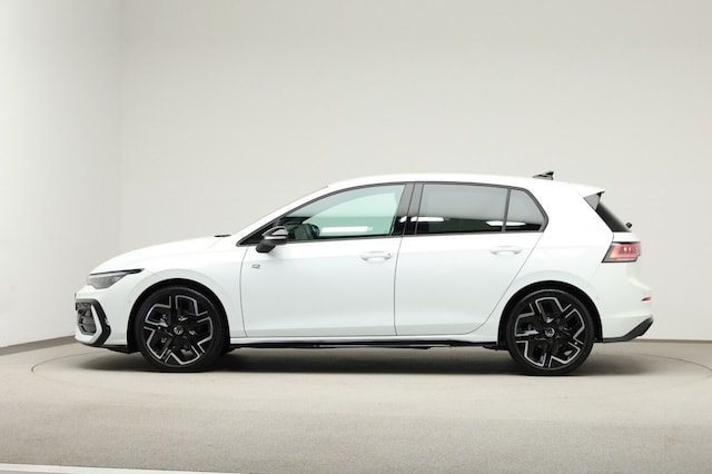 Volkswagen Golf DSG R-Line