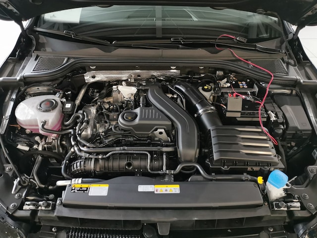 Volkswagen Golf 1.5 eTSI DSG Golf VIII