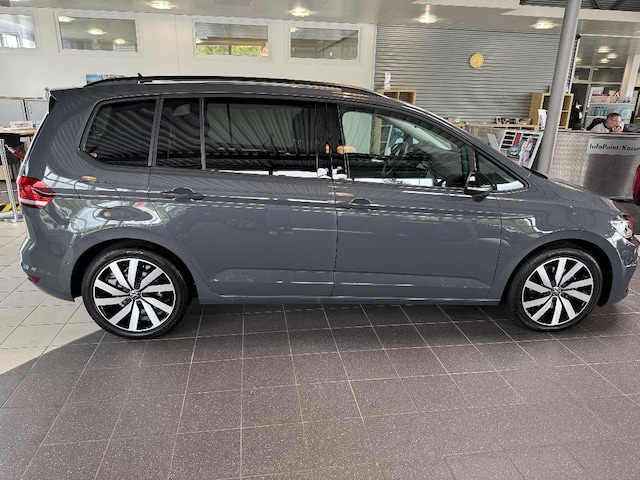 Volkswagen Touran 1.5 TSI DSG Family
