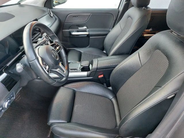 Mercedes-Benz GLA 200 Autom. LED AHK Widescreen