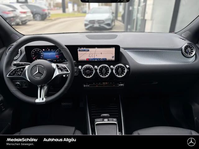 Mercedes-Benz GLA 200 Progressive