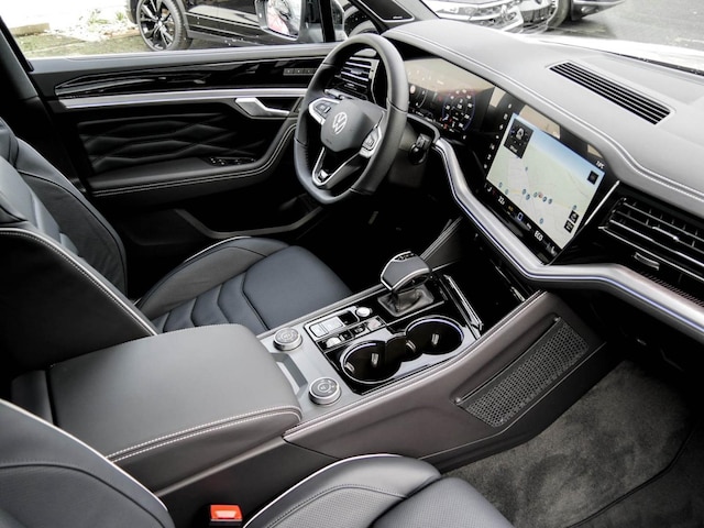 Volkswagen Touareg Touareg V6 TDI R-LINE ALLRADLENKUNG DYNAUDIO AHK