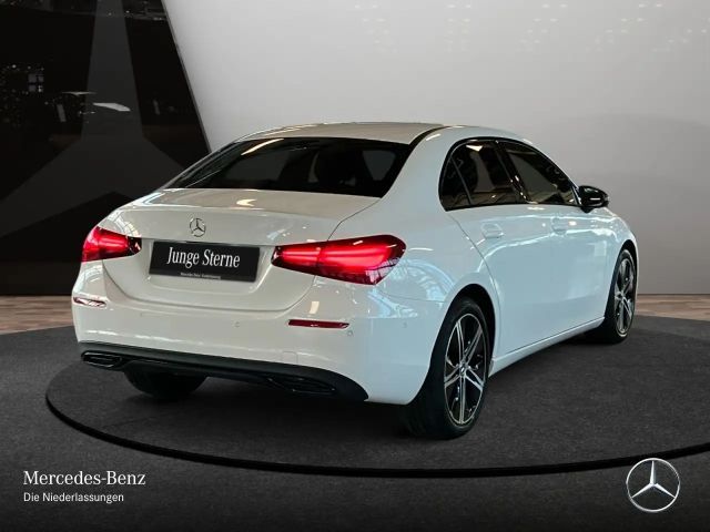 Mercedes-Benz A 200 A 200 d Progressive