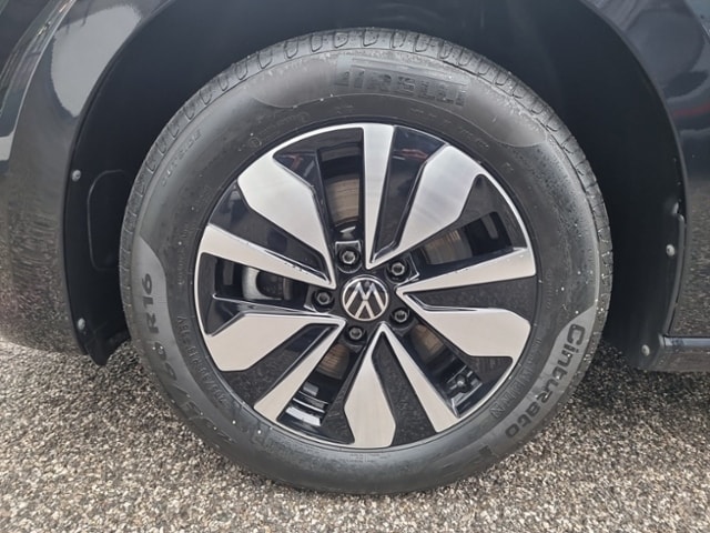 Volkswagen Touran 2,0 TDI DSG MOVE 7-SITZER NAVI KAMERA SHZ DAB APP CONNECT KLIMA ALU
