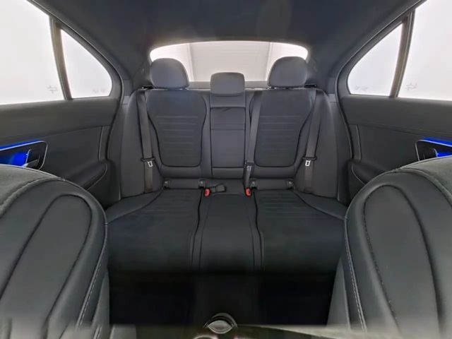 Mercedes-Benz C 180 AMG Line Premium Sedan