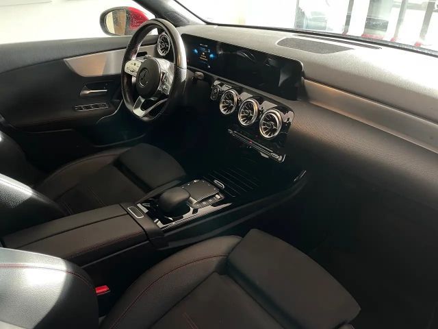 Mercedes-Benz A 180 Hatchback