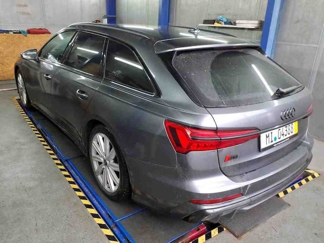 Audi S6 Avant Quattro