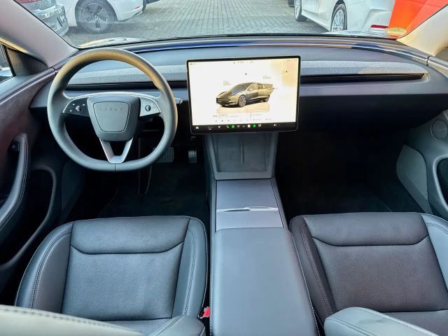 Tesla Model 3 AWD Long Range