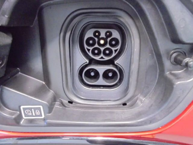 Peugeot 208 Allure Pack