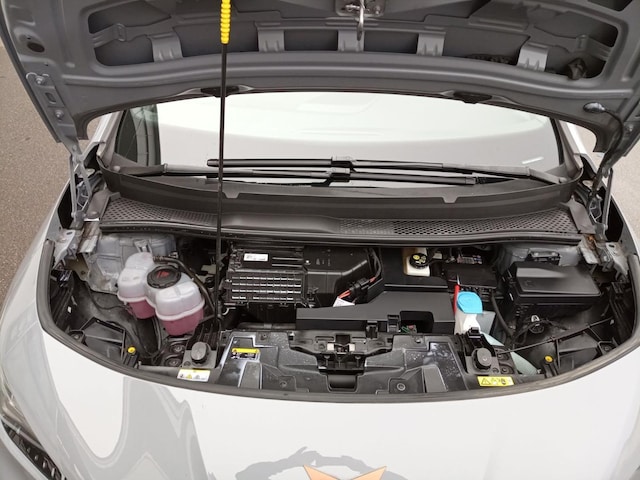 Cupra Born Navi. Rückfahrkamera. Einparkhilfe