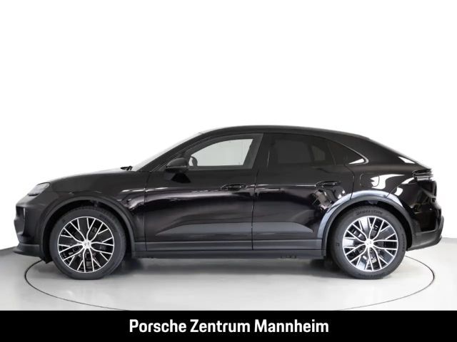 Porsche Macan 4