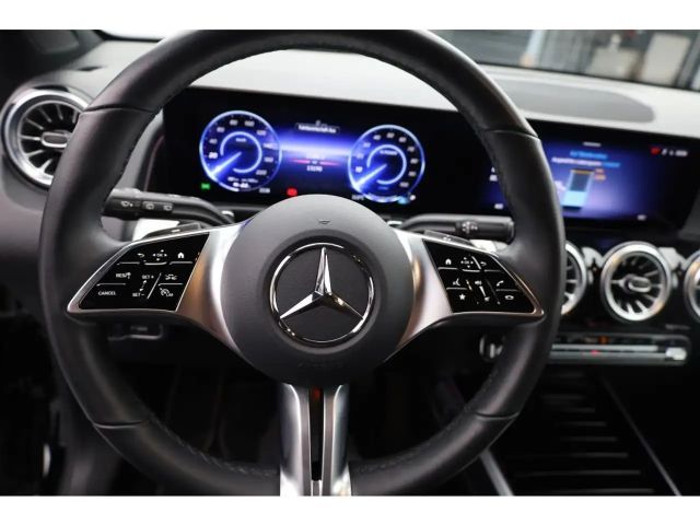 Mercedes-Benz EQB 300 4MATIC Progressive