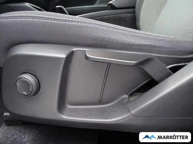 Volvo XC40 Core Recharge