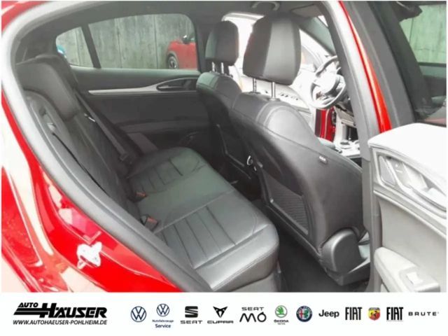 Alfa Romeo Stelvio AT8 Q4 Turbo Veloce