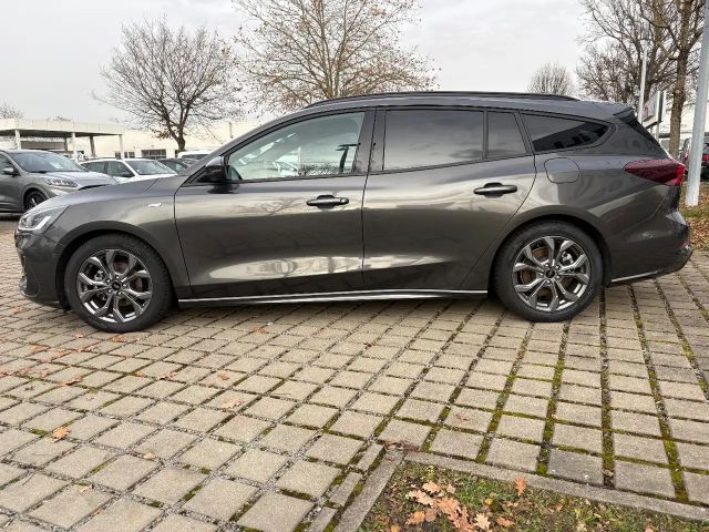 Ford Focus ST Line Wagon