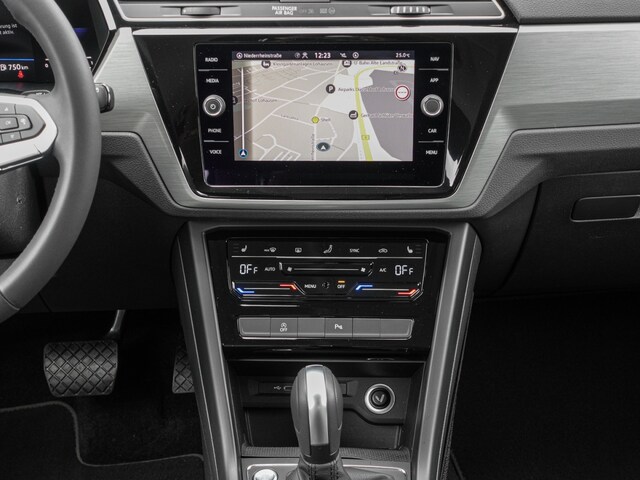 Volkswagen Touran 1.5 TSI DSG