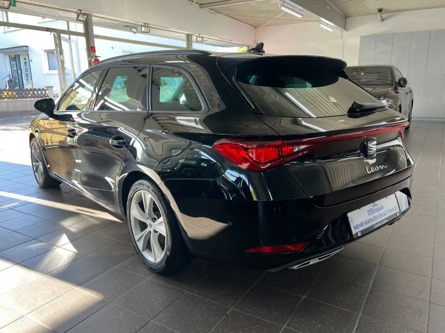 Seat Leon 1.5 eTSI FR-lijn Sportstourer