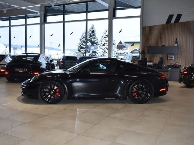Porsche 911 4 Carrera Coupé S