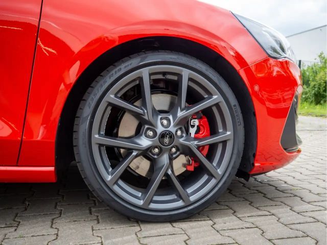 Ford Focus ST Line