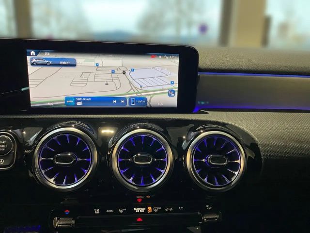 Mercedes-Benz A 180 AMG Line