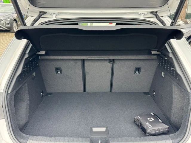 Audi A3 30 TFSI Sedan