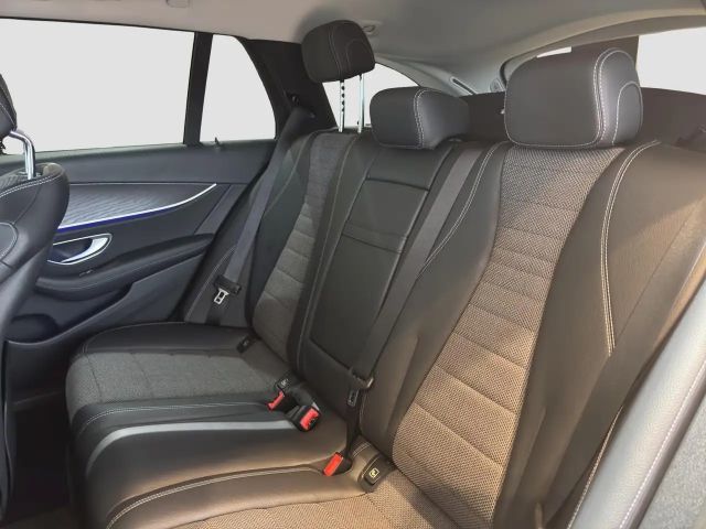 Mercedes-Benz E 220 AVANTGARDE E 220 d Estate