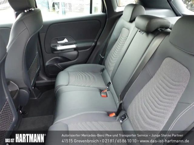 Mercedes-Benz GLA 180 Progressive