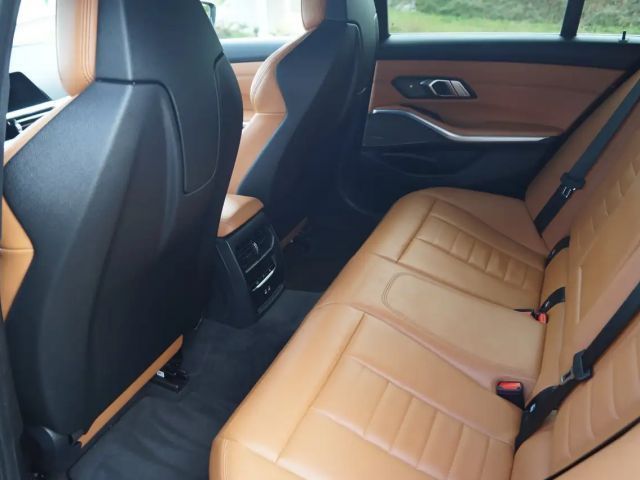 BMW 330 330e Touring xDrive