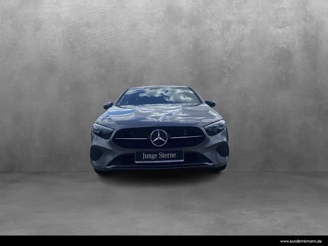 Mercedes-Benz A 200 Progressive