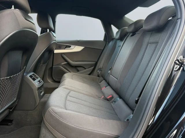 Audi A4 40 TDI S-Tronic Sedan