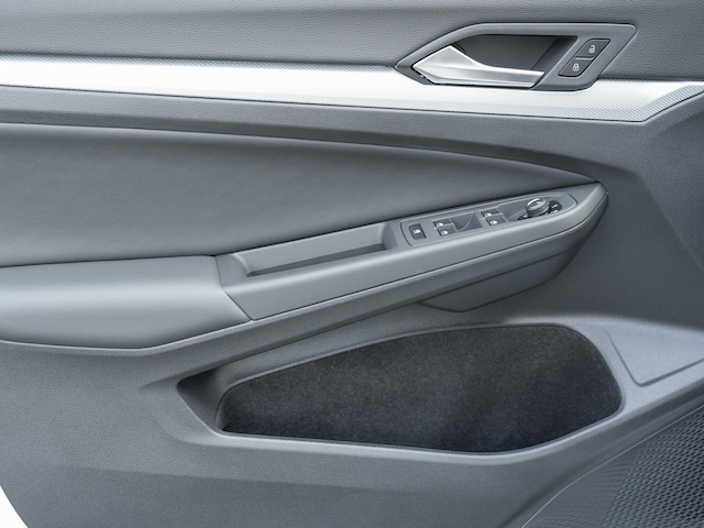 Volkswagen Golf 1.5 eTSI DSG