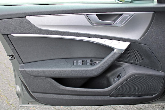 Audi S6 Quattro Sedan