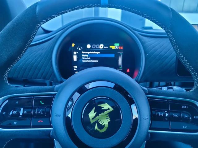 Abarth 500e Scorpionissima